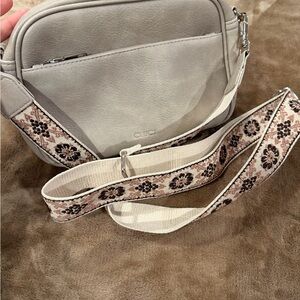 Compact Cream Crossbody Bag with Floral Jacquard Strap